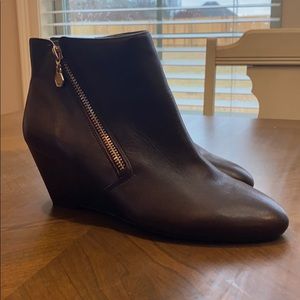 Chocolate brown Alex Marie leather booties size 7